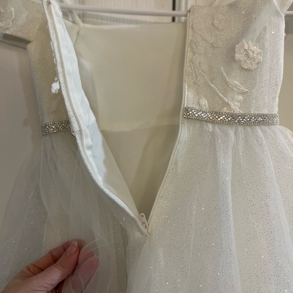 Like new Sparkle Organza Flower Girl Dress - Picture 6 of 15